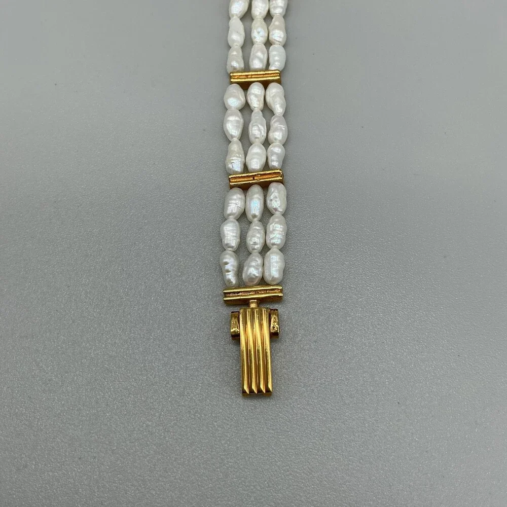 Vintage Majestron Womens Watch 22mm MOP Dial Gold Tone Beaded New Battery 7.5